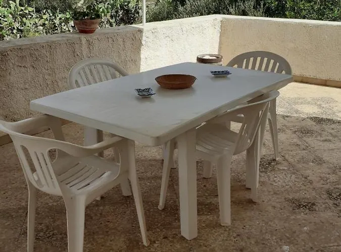 Faraglioni House Φαβινιάνα